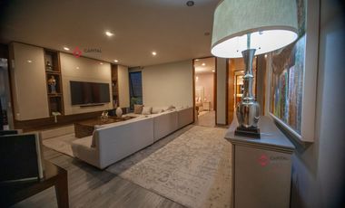 Hermosa casa de lujo en venta en Bosque de los Lagos con alberca y elevador
