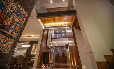Hermosa casa de lujo en venta en Bosque de los Lagos con alberca y elevador