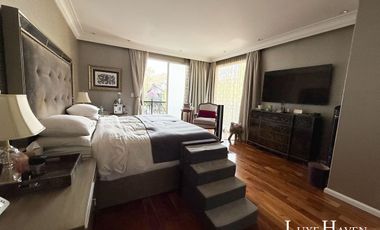 Magnífica Casa en Lomas Altas (VP)