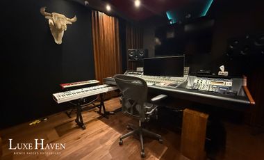 Magnífica Casa en Lomas Altas (VP)