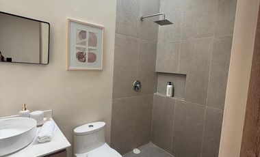 ¡APROVECHA! AMPLIAS CASAS NUEVAS EN VENTA EN CONDOMINIO PEQUEÑO AL NORTE DE AGS.