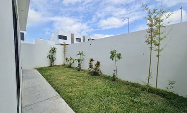 Casa en Venta Lomas de la Rioja | 4 recámaras