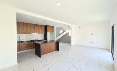 Casa en Venta Lomas de la Rioja | 4 recámaras