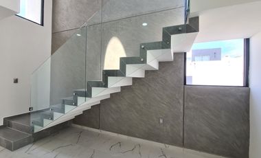 Casa en Venta Lomas de la Rioja | 4 recámaras