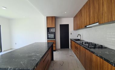 Casa en Venta Lomas de la Rioja | 4 recámaras