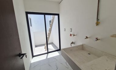 Casa en Venta Lomas de la Rioja | 4 recámaras