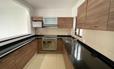 Casa en Venta Fracc Vista Bosques a 25 minutos de Santa Fe, rápido acceso