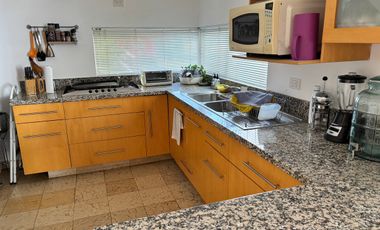 Casa de una planta con alberca en El Cristo, Atlixco, Puebla.