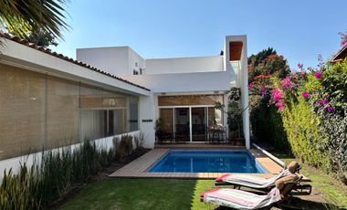 Casa de una planta con alberca en El Cristo, Atlixco, Puebla.