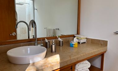 Casa de una planta con alberca en El Cristo, Atlixco, Puebla.