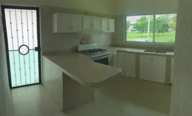 Casa en venta en Lomas de Cocoyoc, Atlatlahucan, Morelos