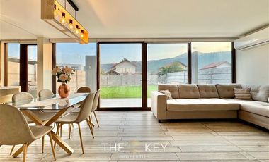 Casa en Venta en Santa Elena, Colina