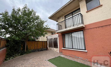 Arriendo Amplia Casa en Ciudad Satélite