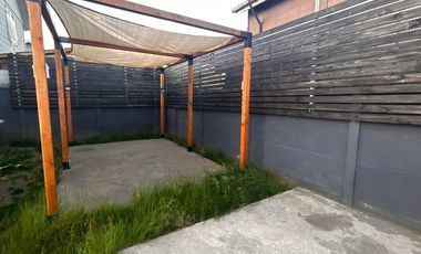 SE ARRIENDA HERMOSA PROPIEDAD PRADERAS DEL LLAIMA, CAJÓN