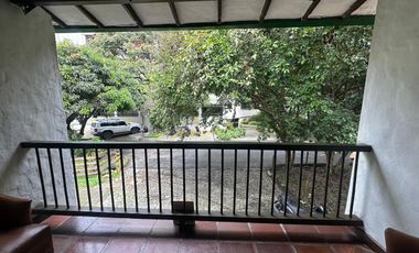 Casa campestre en arriendo – Envigado.