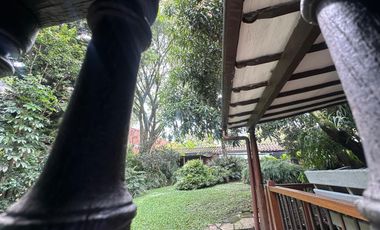 Casa campestre en arriendo – Envigado.