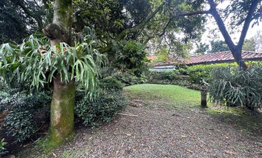 Casa campestre en arriendo – Envigado.