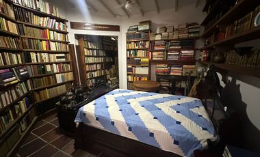 Casa campestre de 2 pisos en arriendo en Envigado