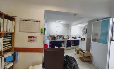 LOCAL EN RENTA EN CONVENTO DE SANTA MONICA