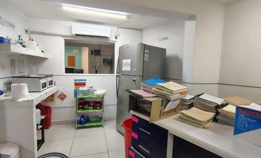 LOCAL EN RENTA EN CONVENTO DE SANTA MONICA