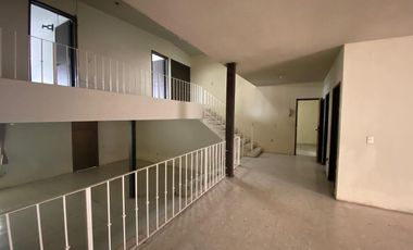 CASA EN RENTA CON EXCELENTE UBICACIÓN