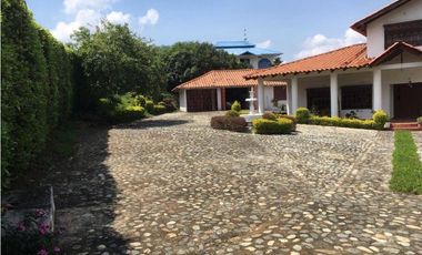 La Buitrera Acuarela - Casa campestre en venta Palmira Valle