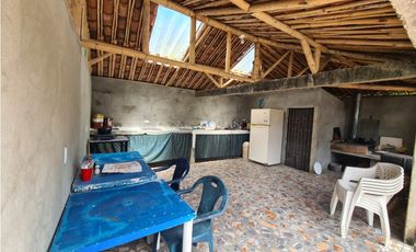 SE ALQUILA FINCA VIA A VITERBO POR REMOLINOS LA ISLA RIO RISARALDA