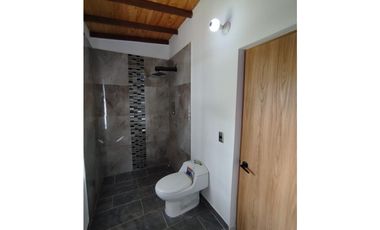 VENTA FINCA HERMOSA EN COPACABANA (Y)