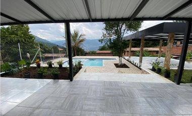 VENTA FINCA HERMOSA EN COPACABANA (Y)