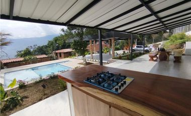 VENTA FINCA HERMOSA EN COPACABANA (Y)