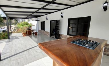 VENTA FINCA HERMOSA EN COPACABANA (Y)