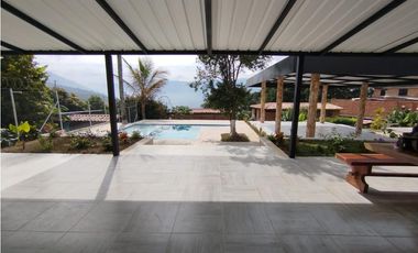 VENTA FINCA HERMOSA EN COPACABANA (Y)