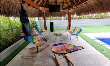 RESIDENCIA DE LUJO EN CONDOMINIO PALMA REAL (Villavicencio)