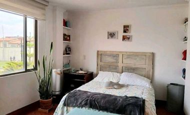 VENDO CASA  CUATRO HABITACIONES  EN CHIA  EN CONJUNTO