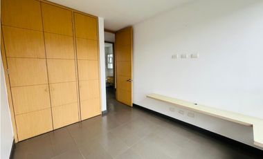 Se Arrienda Apartamento en el Poblado, Medellin