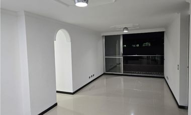 Se Arrienda Apartamento en Ciudad del Rio, Medellin