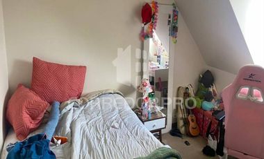 CASA DE 2 PISOS CON 4D + 3B + PATIO, TERRAZA, PISCINA