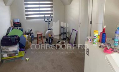 CASA DE 2 PISOS CON 4D + 3B + PATIO, TERRAZA, PISCINA