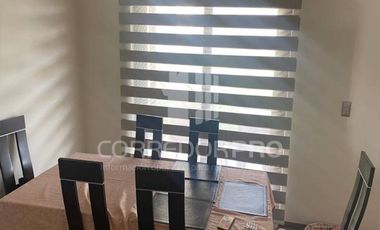 CASA DE 2 PISOS CON 4D + 3B + PATIO, TERRAZA, PISCINA