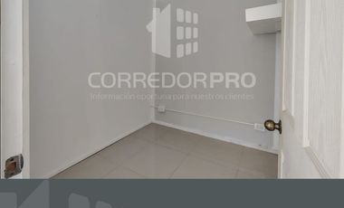 SE VENDE OFICINA EN CHICUREO, 3ESTAC. Y 1BOD. FRENTE A JUMBO