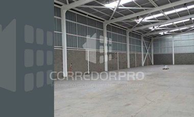 CONDOMINIO DE 4 OFICINAS A ORILLA DE PANAMERICANA NORTE.
