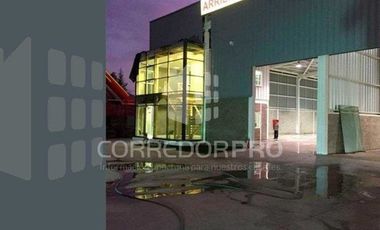 CONDOMINIO DE 4 OFICINAS A ORILLA DE PANAMERICANA NORTE.