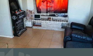 DEPTO. 2D + 1B Y TERRAZA. CERCANO A METRO GRUTA DE LOURDES.