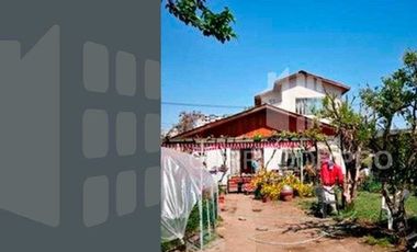 CASA DE 4D+2B+SALA DE ESTUDIOS+BODEGA CERCA A M. LA CISTERNA