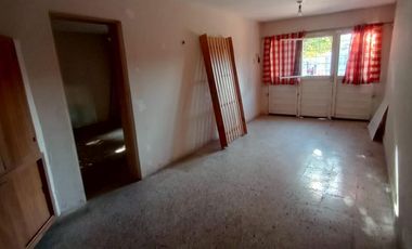 Casa en venta - Sargento Cabral