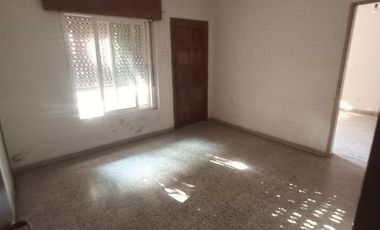 Casa en venta - Sargento Cabral