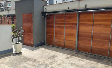 Alquiler de amplio departamento, 175 m² + estacionamiento doble – Surco