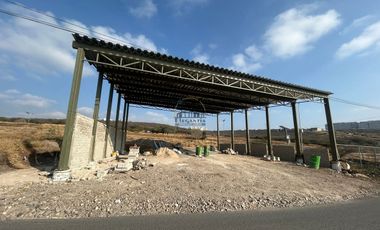 Bodega renta sobre carretera Anillo Vial Fray Junipero Serra  20,000 FraMed