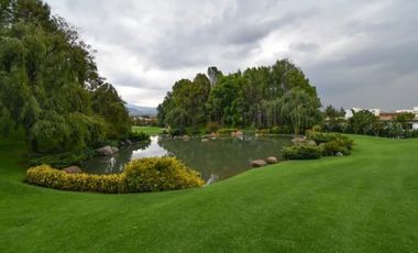 Se vende moderna casa en Lomas Country Club