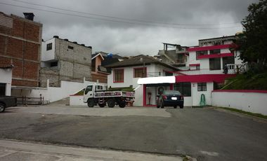Casa y Terreno en Venta, Av Elisa Mariño, Guaranda, IriR